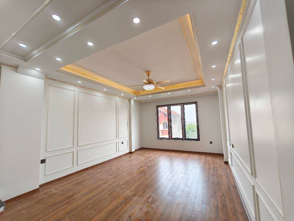 BÁN NHÀ VIỆT HƯNG 68M2- 6 Tầng THANG MÁY- MẶT PHỐ KINH DOANH- 19.x Tỷ