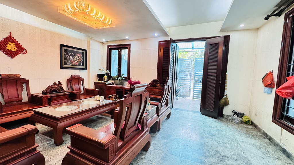 BÁN BIỆT THỰ SÀI ĐỒNG 160M2- 4 Tầng- LÔ GÓC 3 MẶT ĐƯỜNG- 4X Tỷ