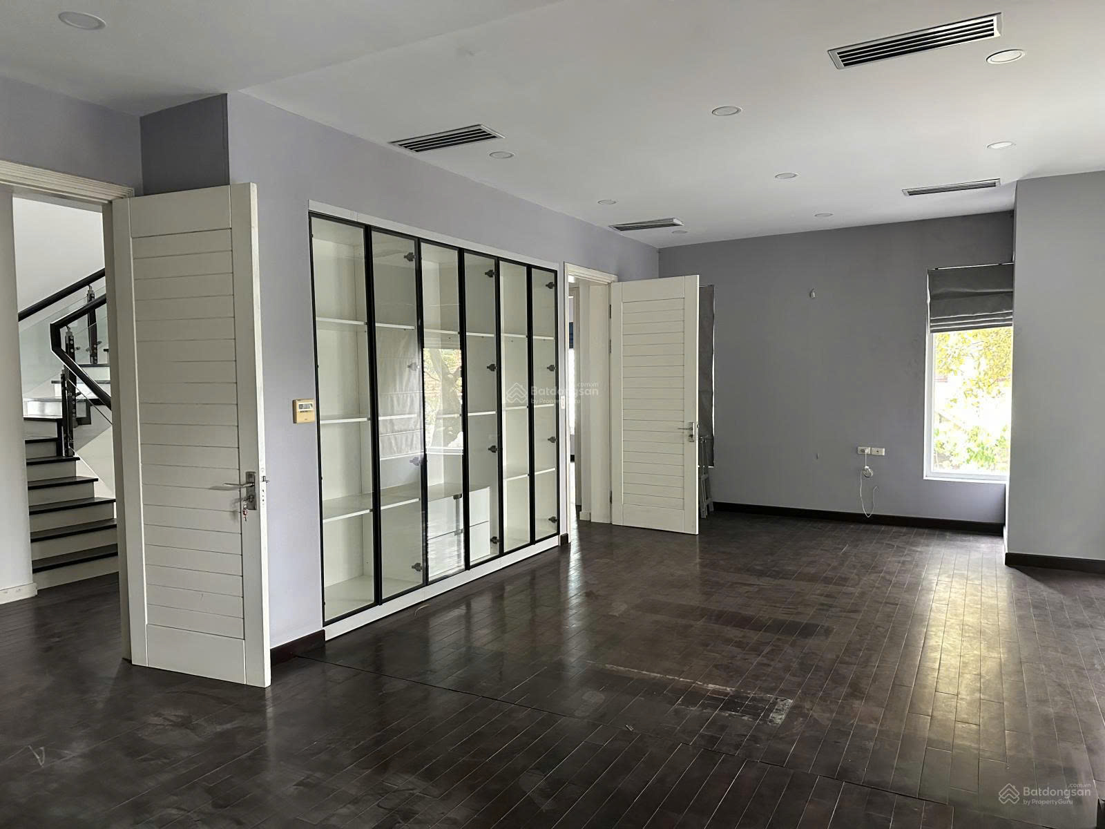 Bán nhà phố Võng Thị Trích Sài, 90m, mặt tiền 5m, ngoài 20 tỷ