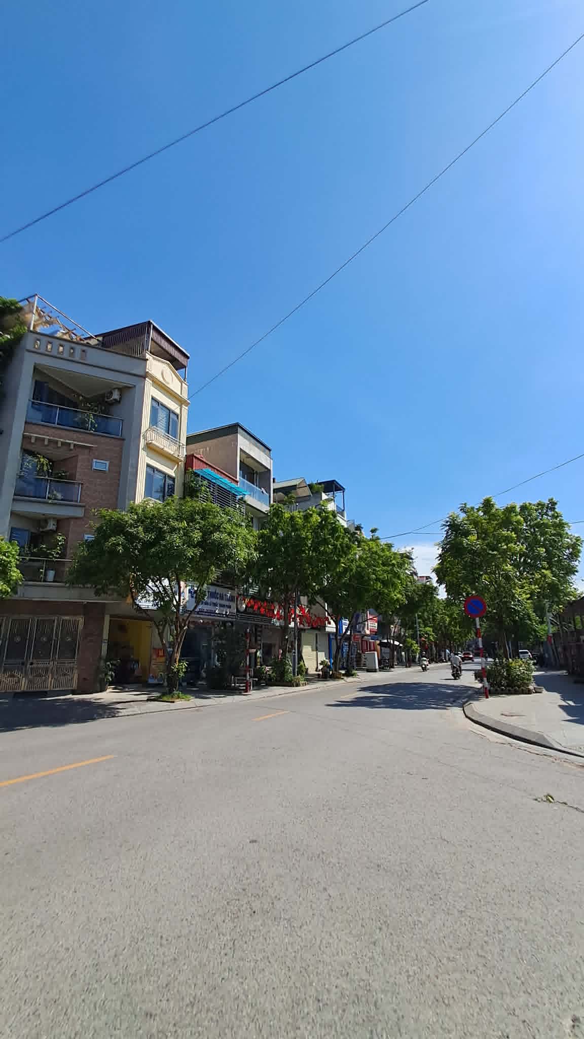 BÁN ĐẤT CỔ LINH 76M2- MT 4.5m- VỈA HÈ, Ô TÔ TRÁNH ĐỖ- SÁT CÔNG VIÊN- 2X Tỷ-1