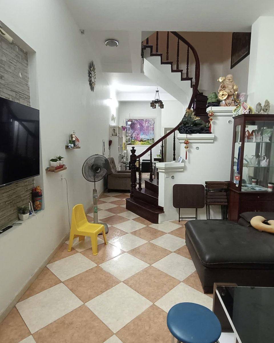 CẦN CHO THUÊ NHÀ NGUYÊN CĂN 4 TẦNG TRONG NGHÁCH ĐƯỜNG NGỌC KHÁNH - P.GIẢNG VÕ - BA ĐÌNH - HN