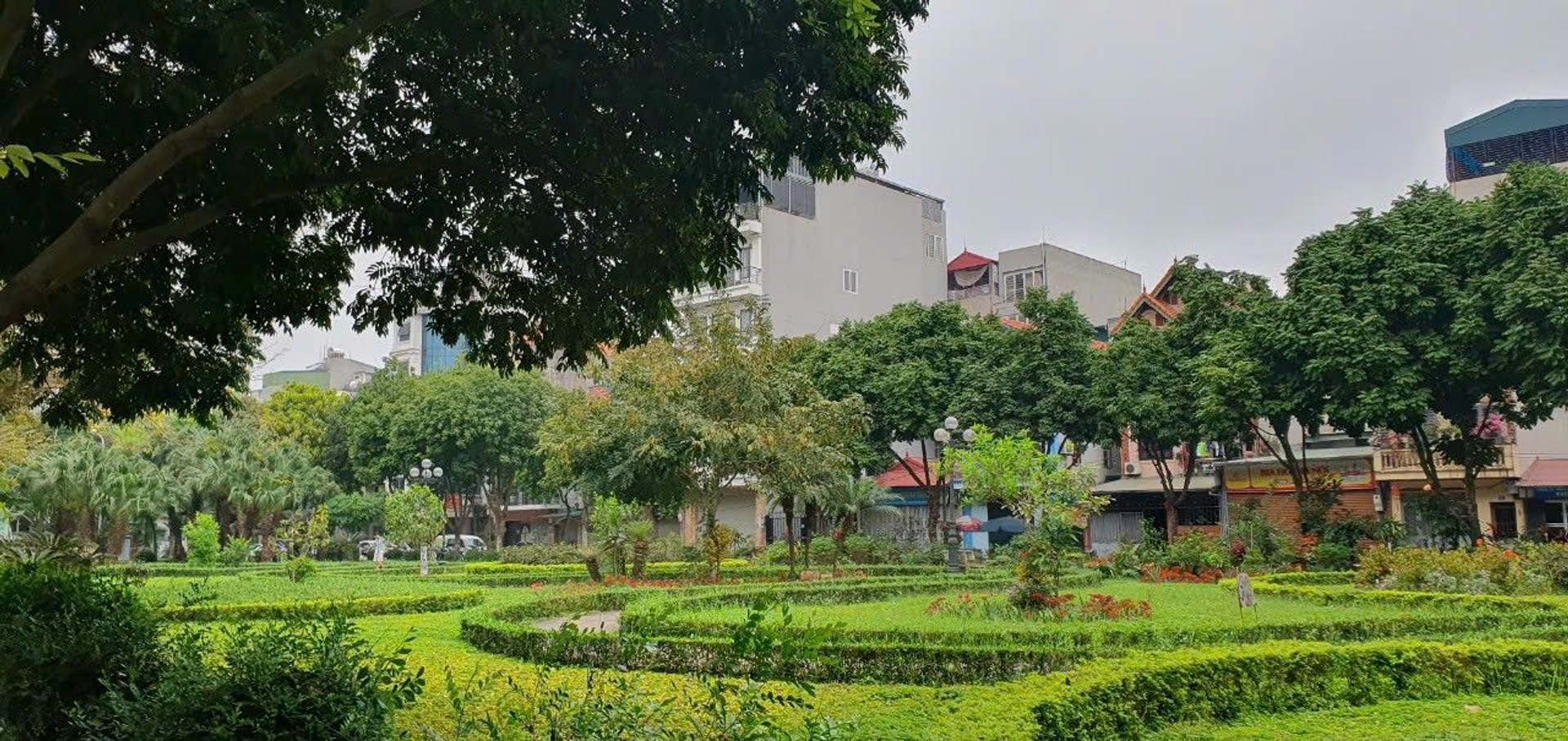 BÁN ĐẤT CỔ LINH 110M2- MT 5.8m- VỈA HÈ, Ô TÔ TRÁNH ĐỖ, VIEW CÔNG VIÊN- 40 Tỷ