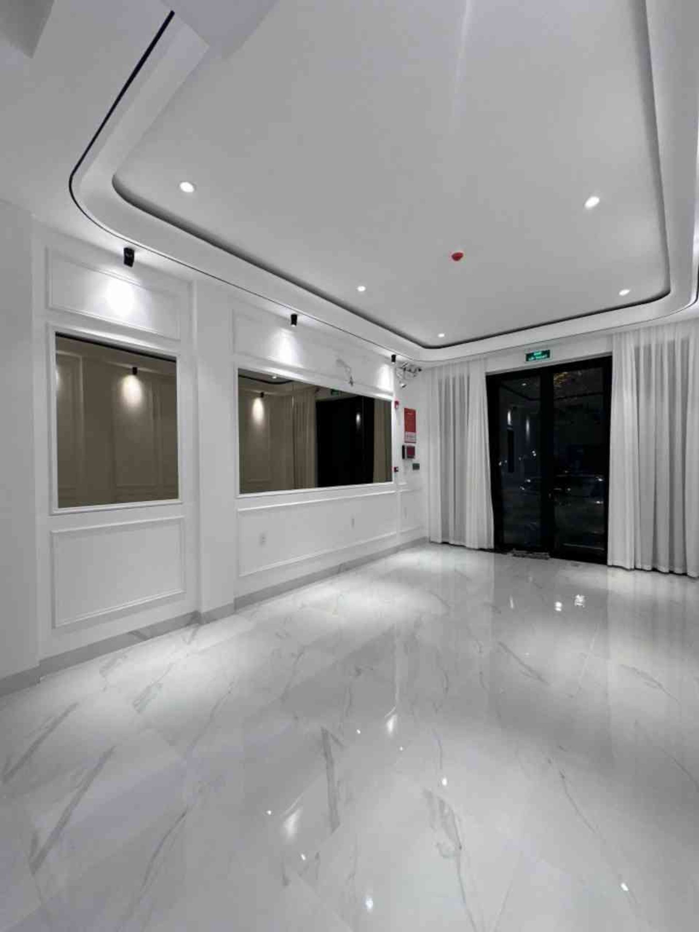 Bán nhà mặt tiền Chính Hữu, 65.4m², giá 15.2 tỷ, dòng tiền 40 triệu/tháng