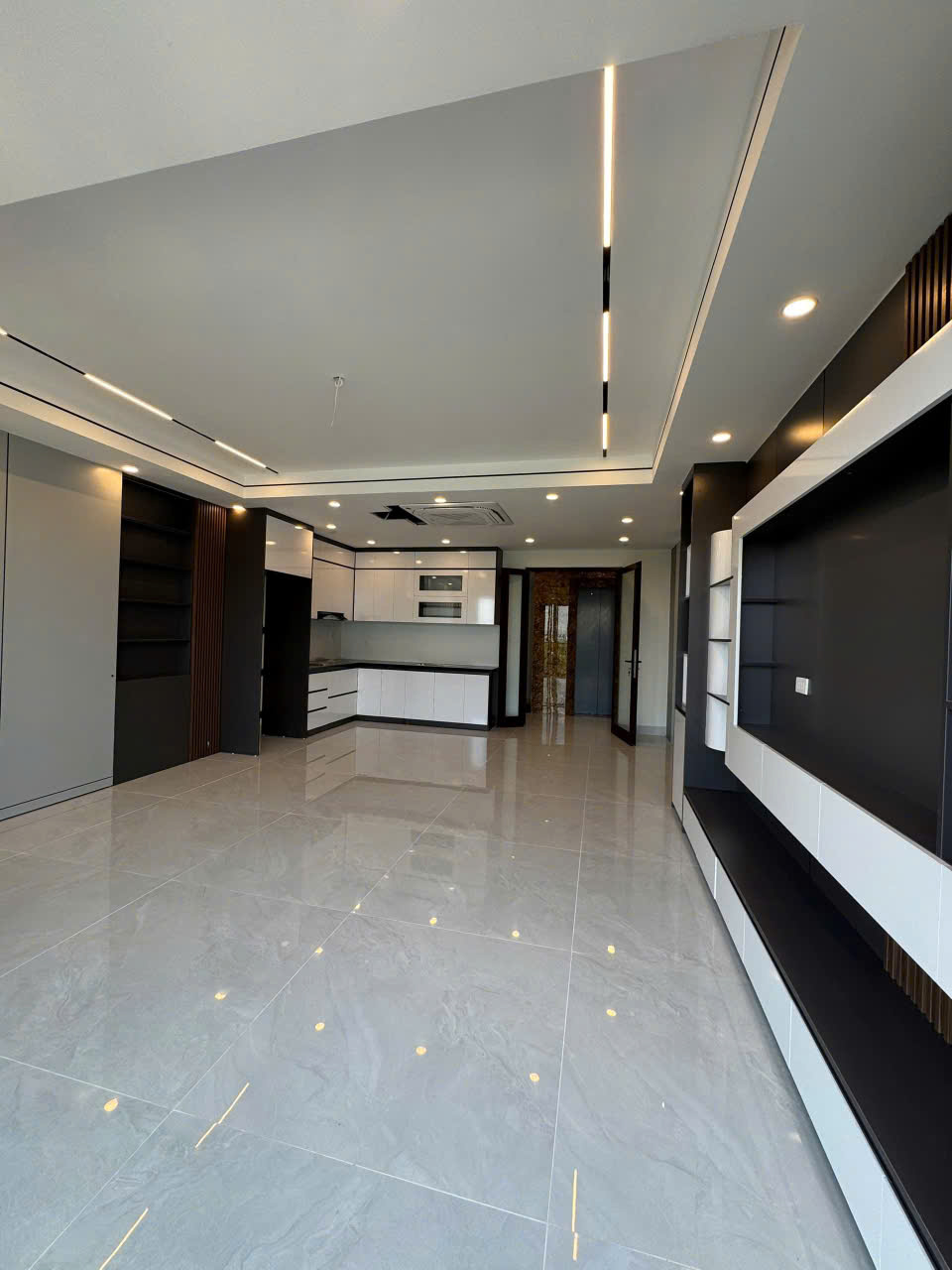 BÁN NHÀ BÁT KHỐI 50M2- 6 Tầng THANG MÁY- NGÕ THÔNG, Ô TÔ TRÁNH, KINH DOANH- 13.x Tỷ