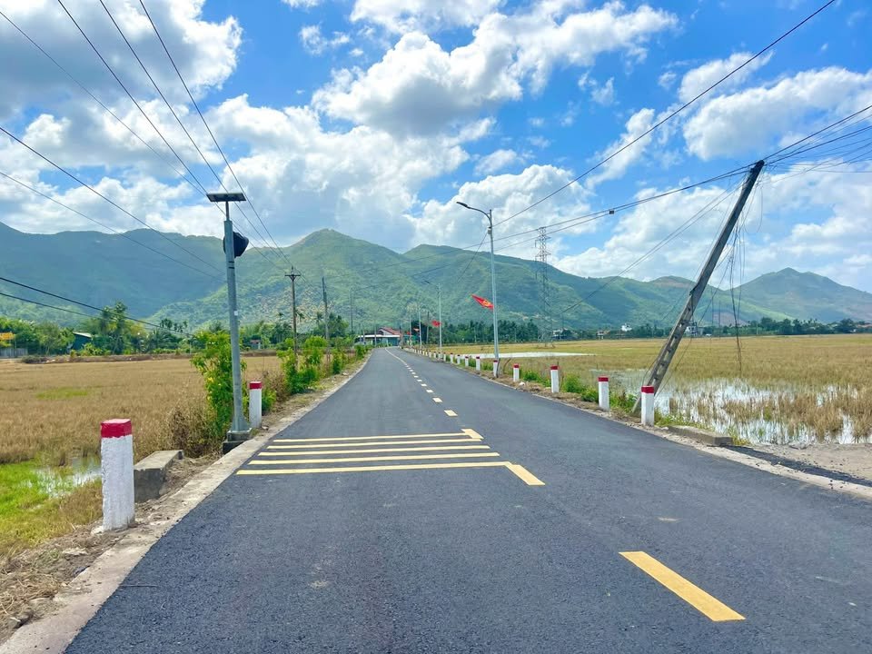 Chính chủ bán lô đất nền Tây Nha Trang - giá chỉ 882 triệu sổ sẵn, full thổ cư