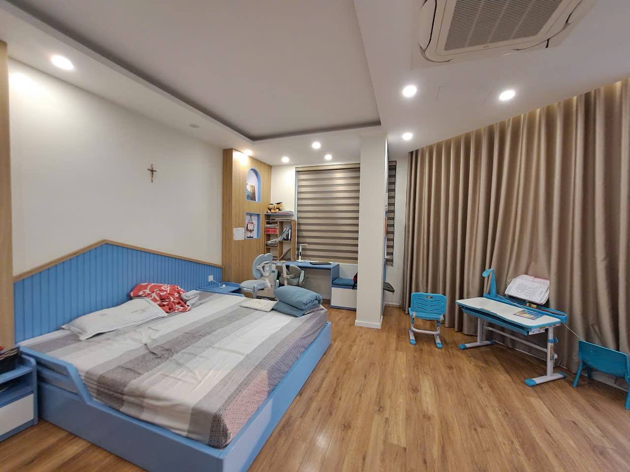 BÁN NHÀ LƯƠNG THẾ VINH, PHÂN LÔ 2 MẶT NGÕ OTO, DT112M2 MT6.5, Ở, VĂN PHÒNG, CHDV, 26.X TỶ-4