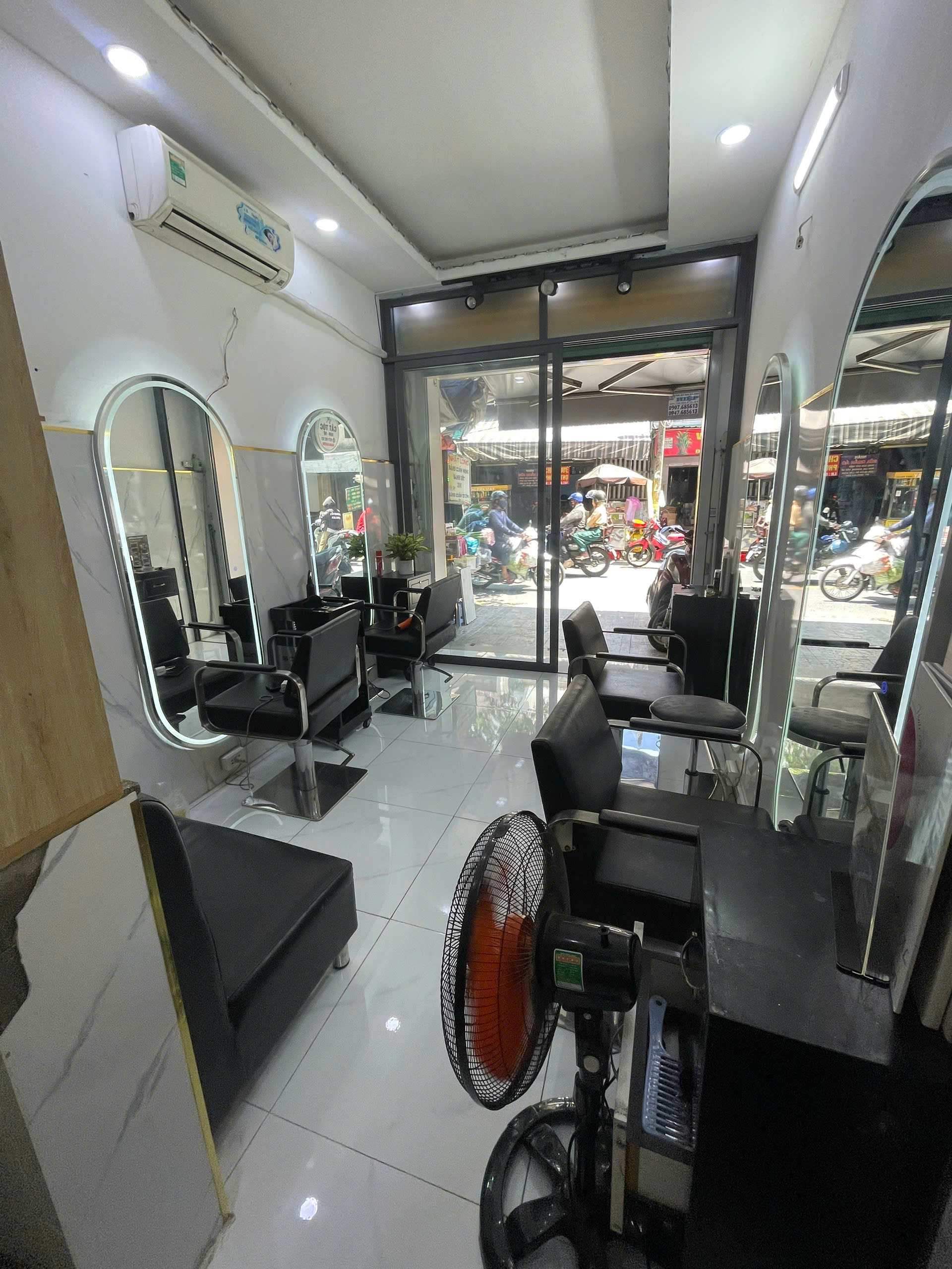 SANG NHƯỢNG GẤP TOÀN BỘ SALON TÓC NAM – NỮ TẠI QUẬN 8 , HỒ CHÍ MINH-3