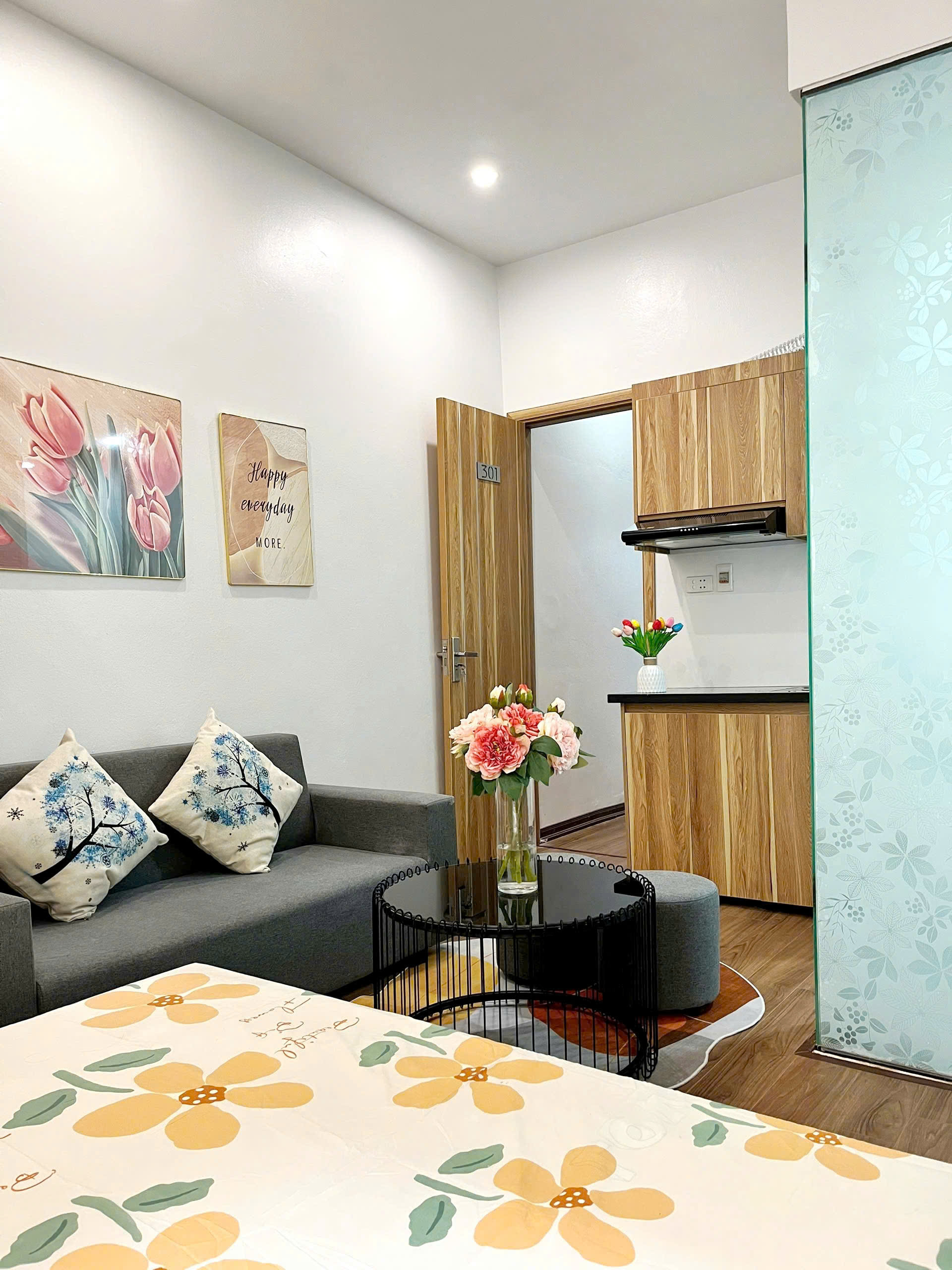 Bán gấp giá rẻ căn hộ Lê Gia Định 50m, tầng 3,  mặt tiền 3.3m, 3.65 tỷ Hai Bà Trưng.-1