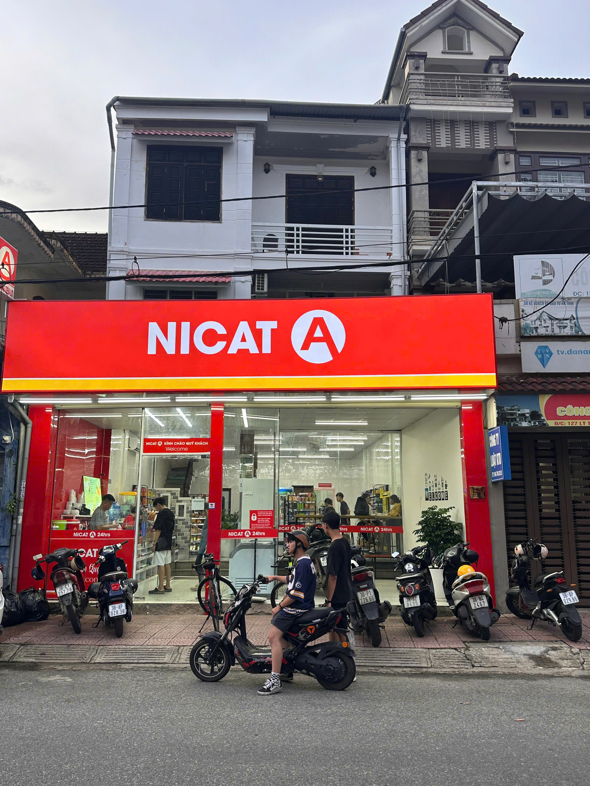 SANG NHƯỢNG ĐIỂM KINH DOANH CỬA HÀNG TIỆN LỢI 24H NICAT A TẠI HÀ TĨNH