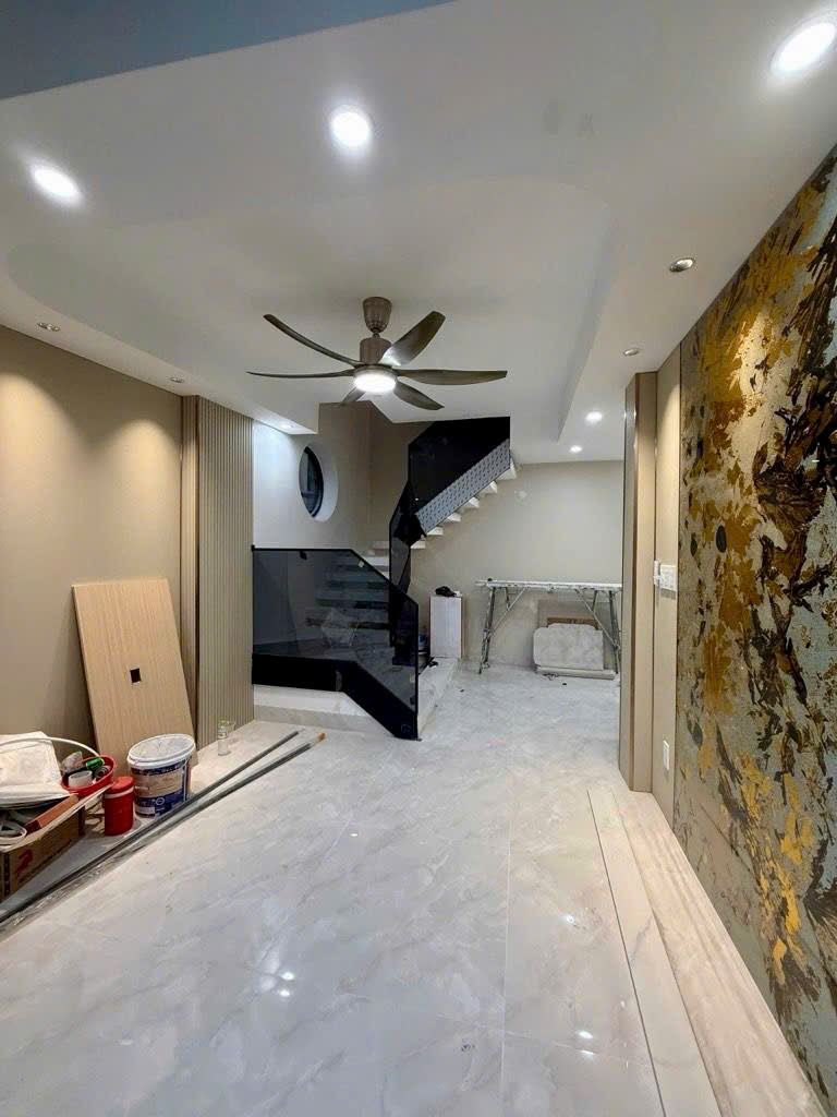 BÁN NHÀ 4 TẦNG MỚI- CĂN GÓC 2 MẶT TIỀN VIEW SÔNG HOÀNG SA & NGUYỄN VĂN NGUYỄN, P.TÂN ĐỊNH, QUẬN 1- DT 9M*8M- CHÍNH CHỦ 0938676685 GIANG GIANG