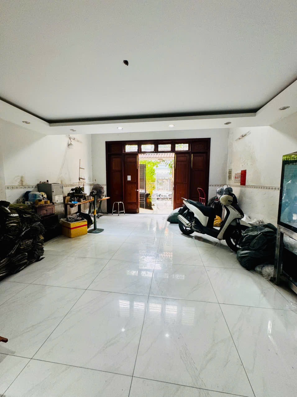NHÀ ĐẸP – GIÁ TỐT – CẦN BÁN GẤP NHÀ TẠI Phường Hòa Thạnh, Quận Tân Phú, TP. Hồ Chí Minh