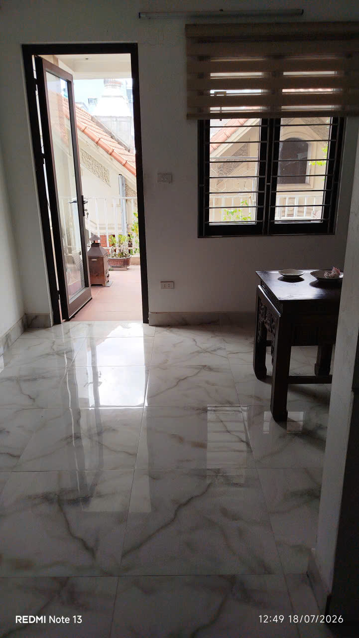 Chính chủ bán nhà 5 tầng 36m²,phố Nhật Chiêu, 20m ra Hồ Tây,ô tô qua nhà-12 tỷ,sđt 0382188085-5