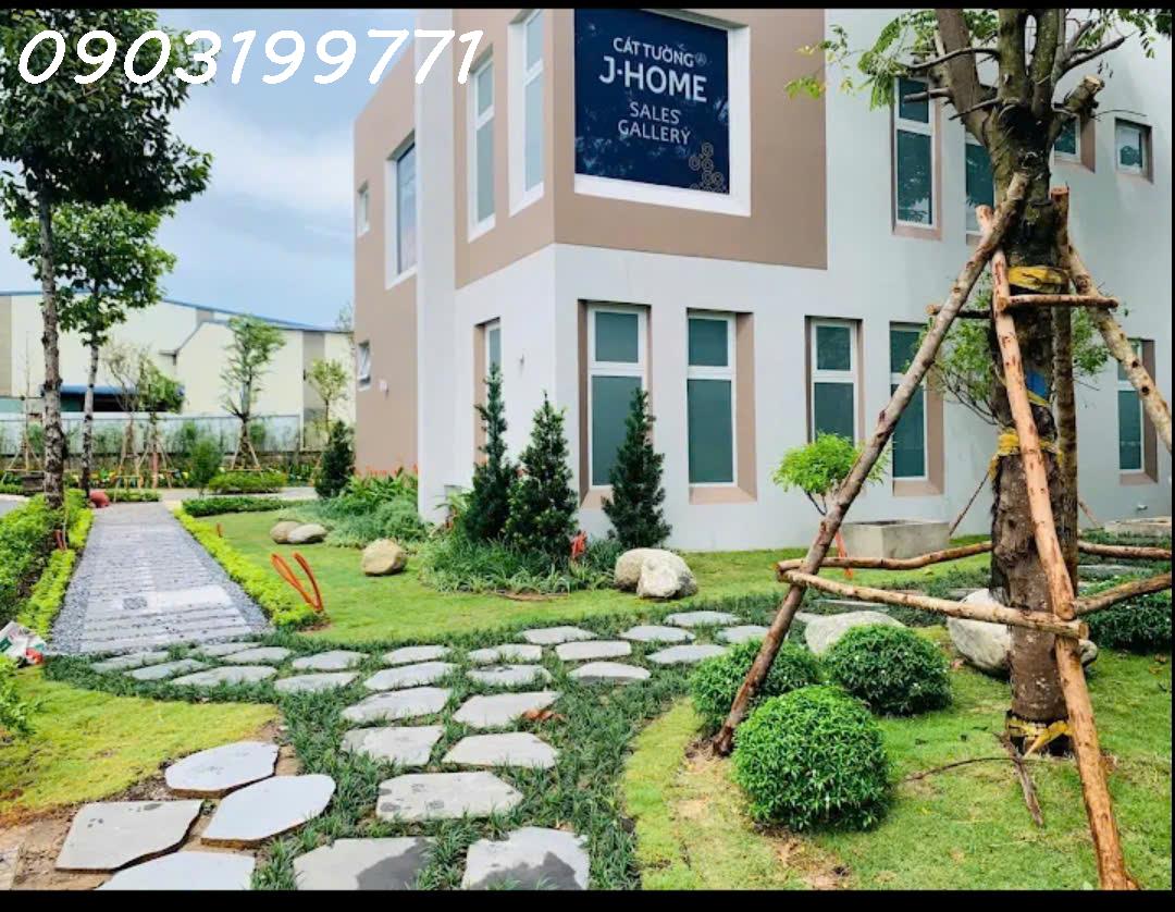 Chính chủ cần bán căn nhà 3 tầng trục chính trong khu Compound Cát Tường J-Home
