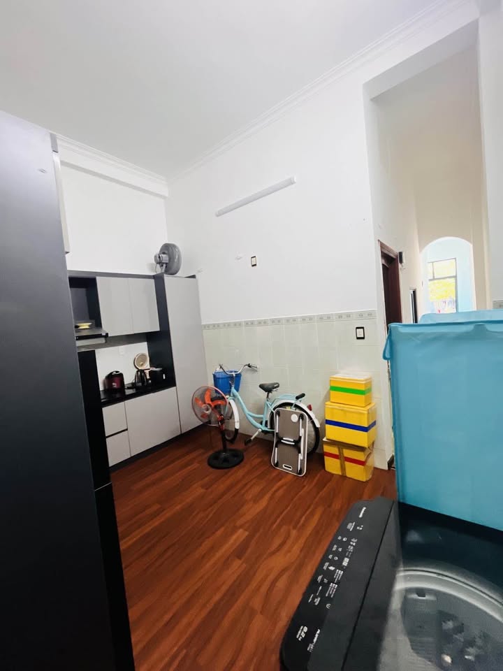 ► Kiệt 3m thông Hoàng Diệu, View Công Viên, gần Chợ, 73m2, 2 tầng, 5 phòng thu 17tr/th, 4.x tỷ