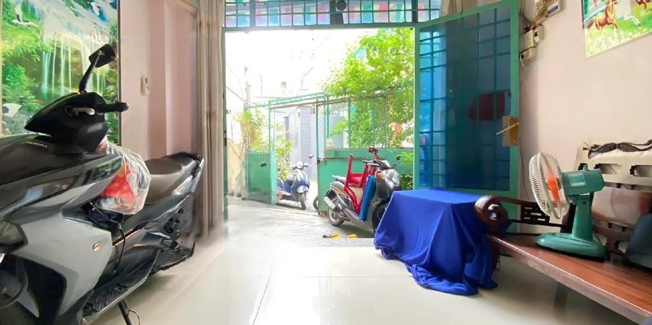 Nhà hẻm xe hơi Lạc Long Quân  35m² (3.8 x 12m)  5.4 tỷ-3