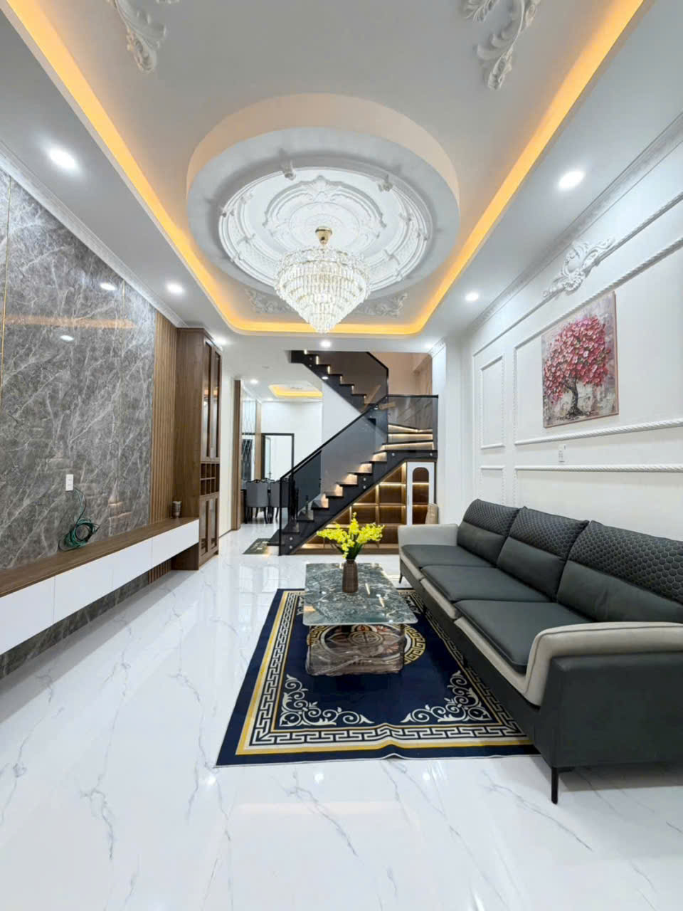 CHỈ VỚI 899 TRIỆU TRẢ TRƯỚC –  TP.MỸ THO,TIỀN GIANG ,SỞ HỮU NHÀ MẶT TIỀN VIEW KÊNH 19-05, Ô TÔ ĐẬU TRONG NHÀ