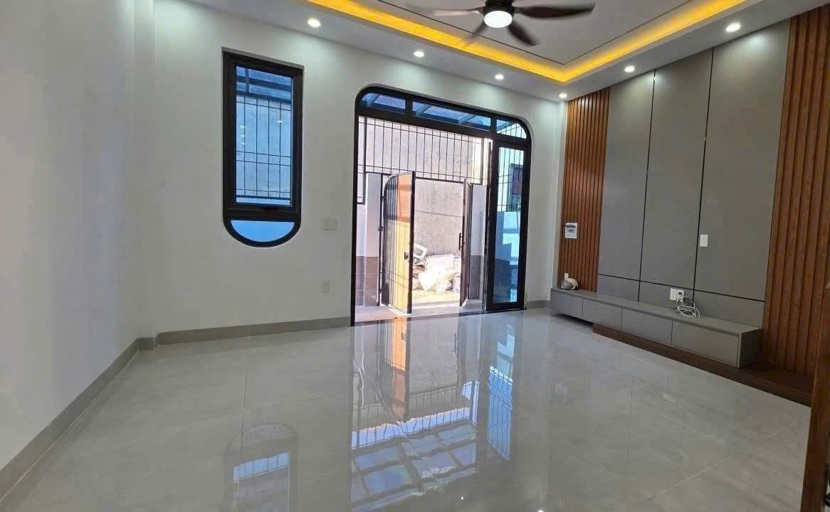 NHÀ MỚI HÙNG VƯƠNG, HỒNG BÀNG, HẢI PHÒNG - 71M² RỘNG RÃI - GIÁ CHỈ 2,5 TỶ