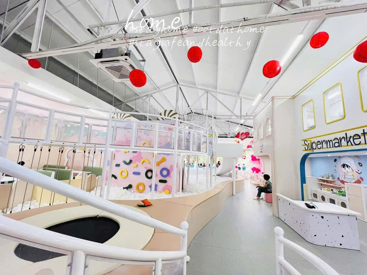 SANG NHƯỢNG GẤP KHU VUI CHƠI KẾT HỢP CAFE – YUMMY KID CAFE – TP. HOA LƯ, NINH BÌNH-3