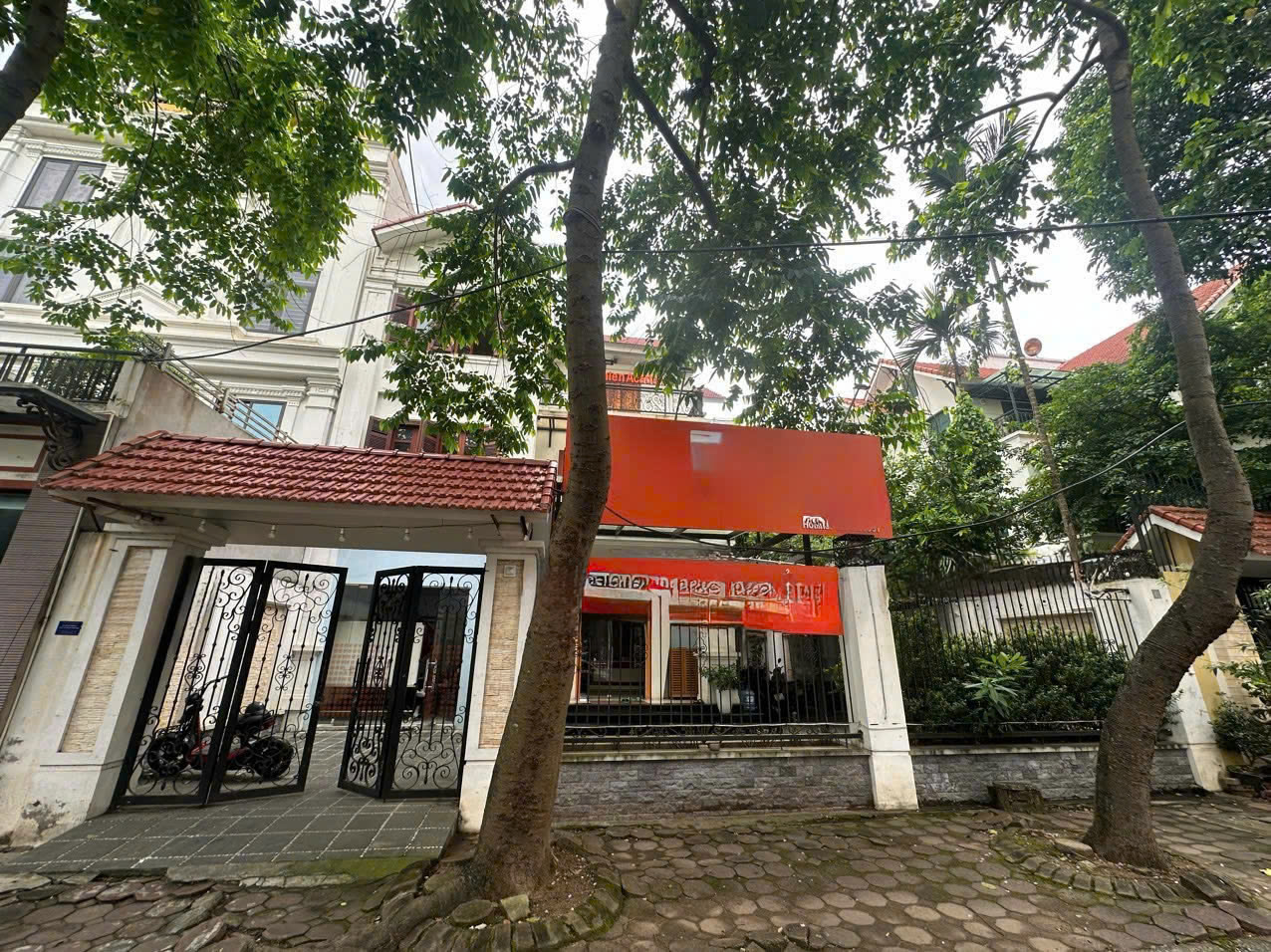 CHÍNH CHỦ CHO THUÊ BIỆT THỰ LÀM VĂN PHÒNG, SPA, TRUNG TÂM ĐÀO TẠO – KĐT SÀI ĐỒNG, LONG BIÊN – 493M² SỬ DỤNG – 33 TRIỆU-4