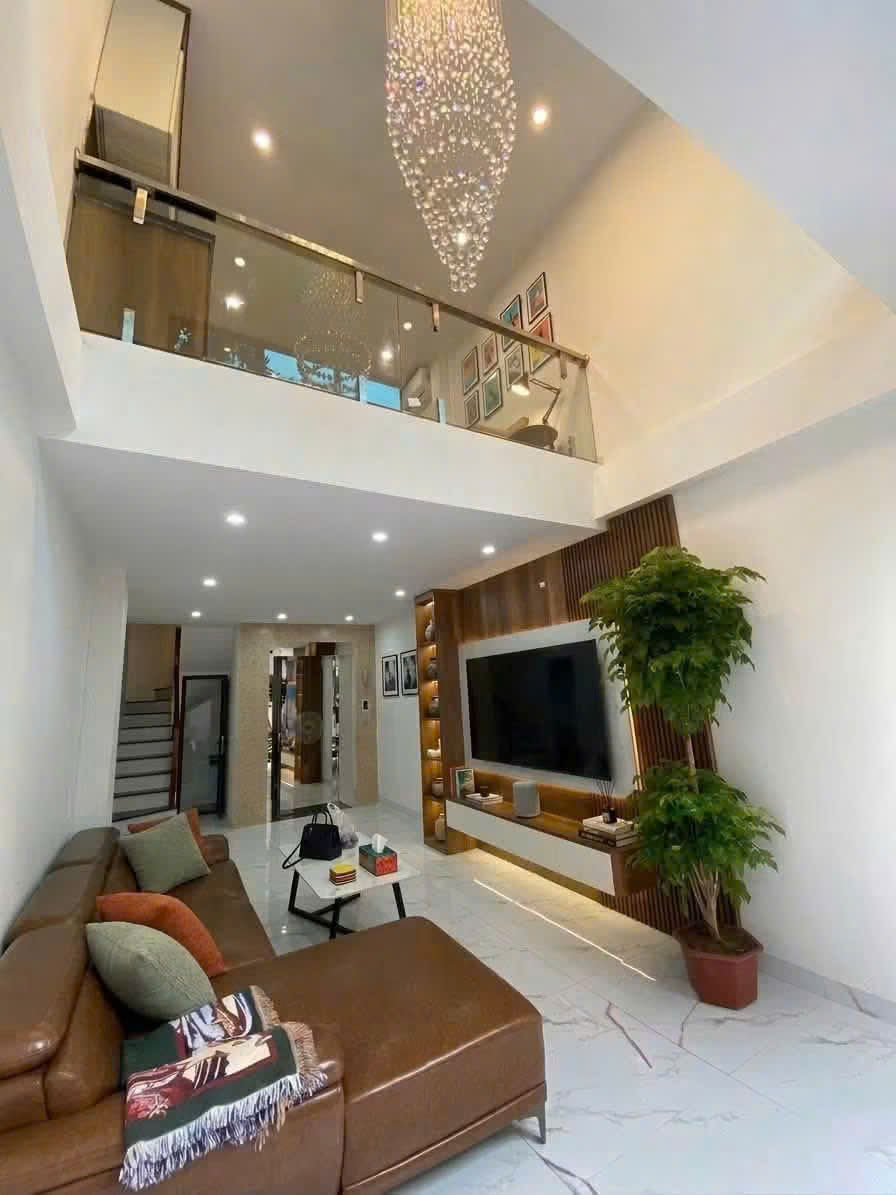 🏡 SIÊU PHẨM LÔ GÓC PHÚC LỢI 52M2 x 6T – GARA Ô TÔ – THANG MÁY , FULL NỘI THẤT - GIÁ CHỈ 13,X TỶ 🔥