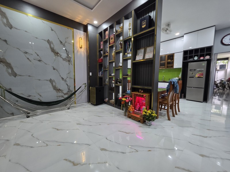 Bán nhà đường Nguyễn Đôn Tiết, Bình Trưng Đông, Q2, Thủ Đức, TP HCM. DT  104m2, 2 tầng, SHR,  giá 9,75 tỷ.