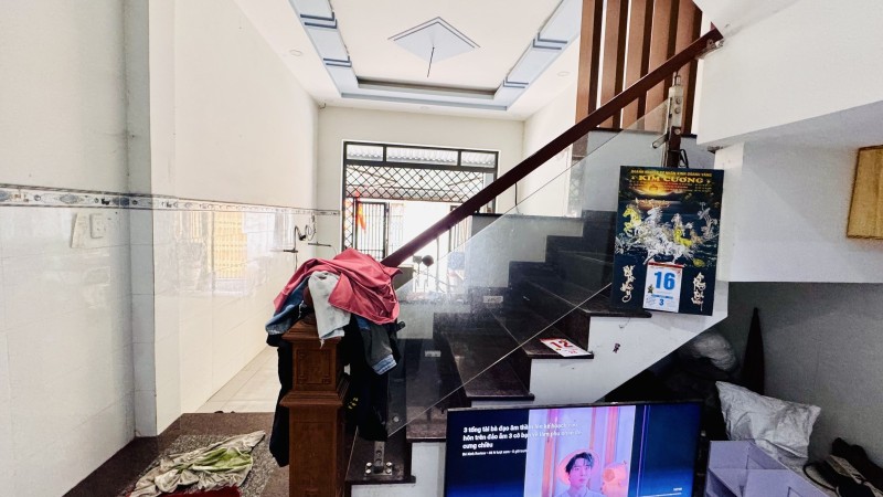 Bán nhà 3 tầng, 68m2,  đường Số 5, Linh Xuân, Thủ Đức. TP HCM. Sổ hồng riêng, giá 3,69  tỷ.
