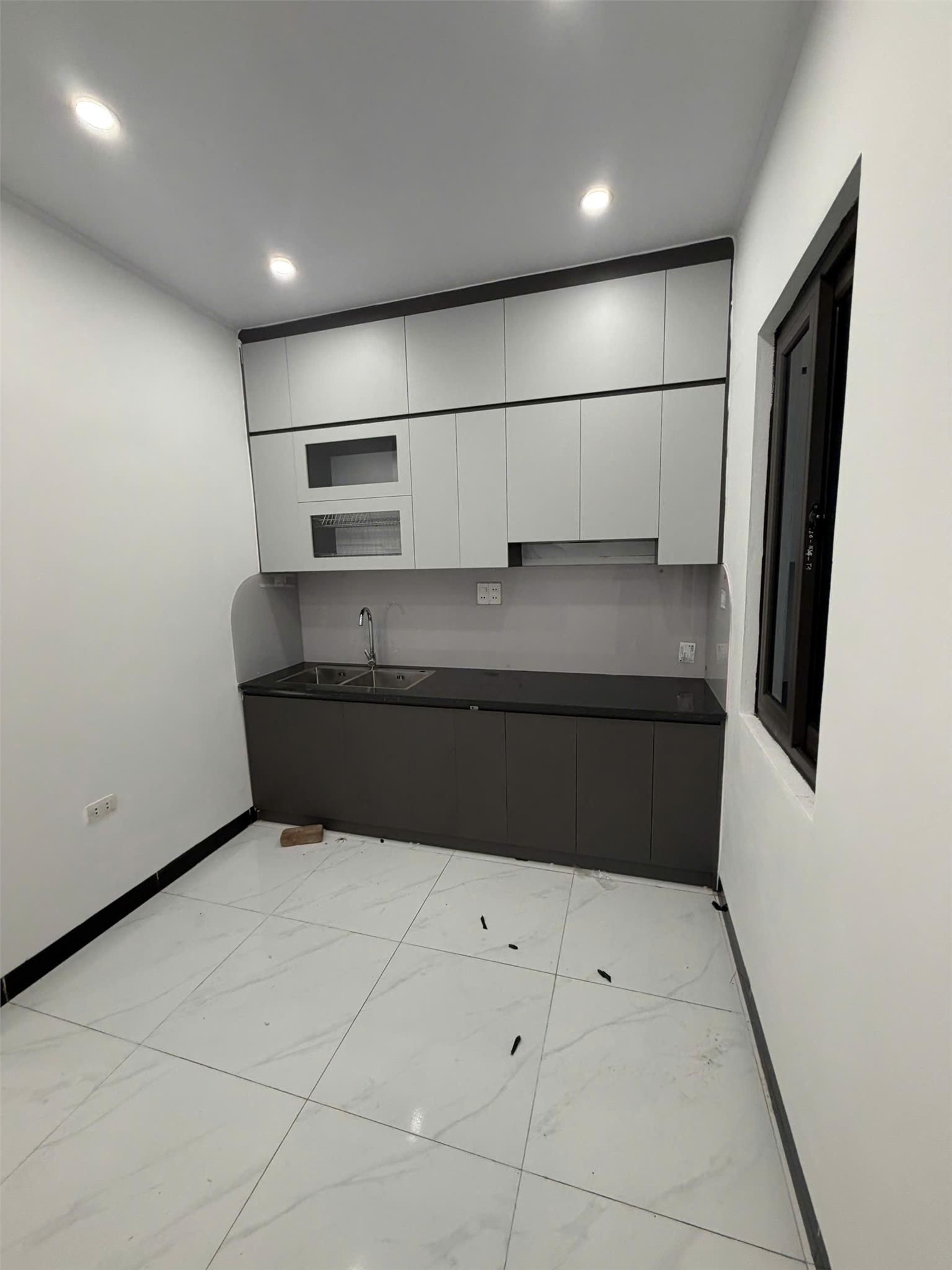 Cho thuê nhà nguyên căn Hữu Hòa 50m2 có gác xép, kinh doanh 4,5tr/t-3