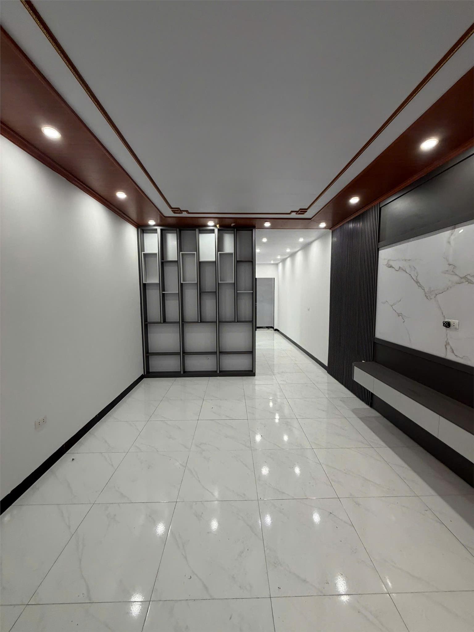 Cho thuê nhà nguyên căn Hữu Hòa 50m2 có gác xép, kinh doanh 4,5tr/t-4