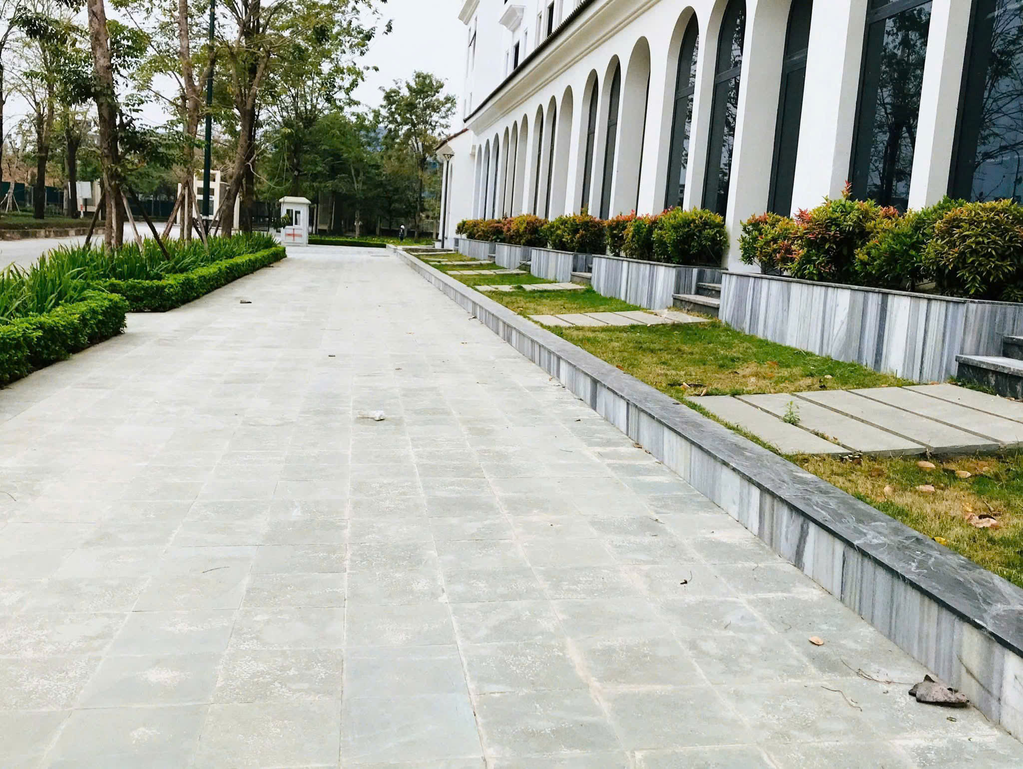 Shophouse lô góc Sunshine Golden River 135m² - Đại lộ 30m - Giá 80 tỷ-3