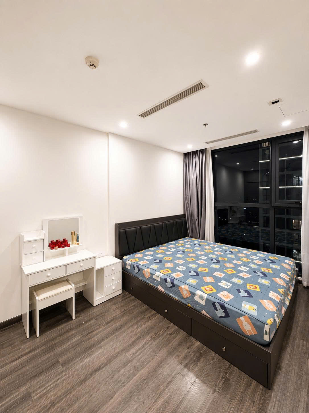 CHÍNH CHỦ CHO THUÊ CĂN HỘ 2 PHÒNG NGỦ, 2 WC – TÒA TONKIN 2, VINHOMES SMART CITY – PHƯỜNG TÂY MỖ, QUẬN NAM TỪ LIÊM, HÀ NỘI – FULL NỘI THẤT – CHỈ 13 TRIỆU/THÁNG
