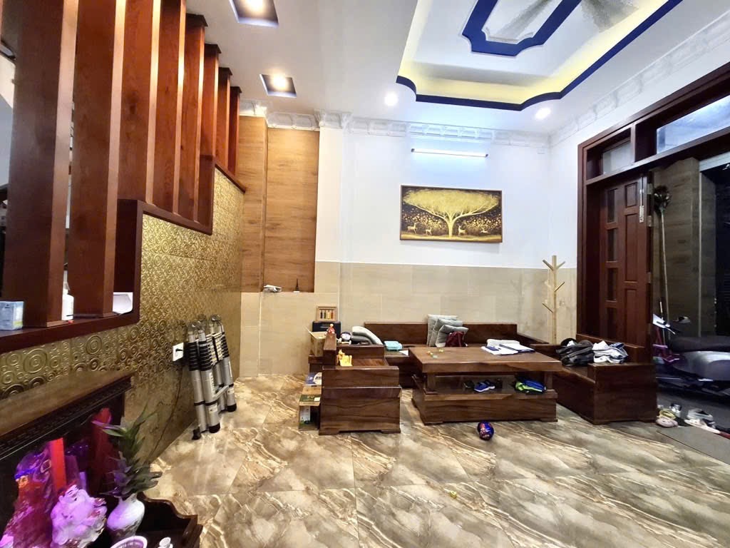 CHÍNH CHỦ BÁN GẤP NHÀ 1 TRỆT 3 LẦU SÂN THƯỢNG – HẺM XE HƠI ĐƯỜNG HƯƠNG LỘ 80, PHƯỜNG BÌNH TÂN