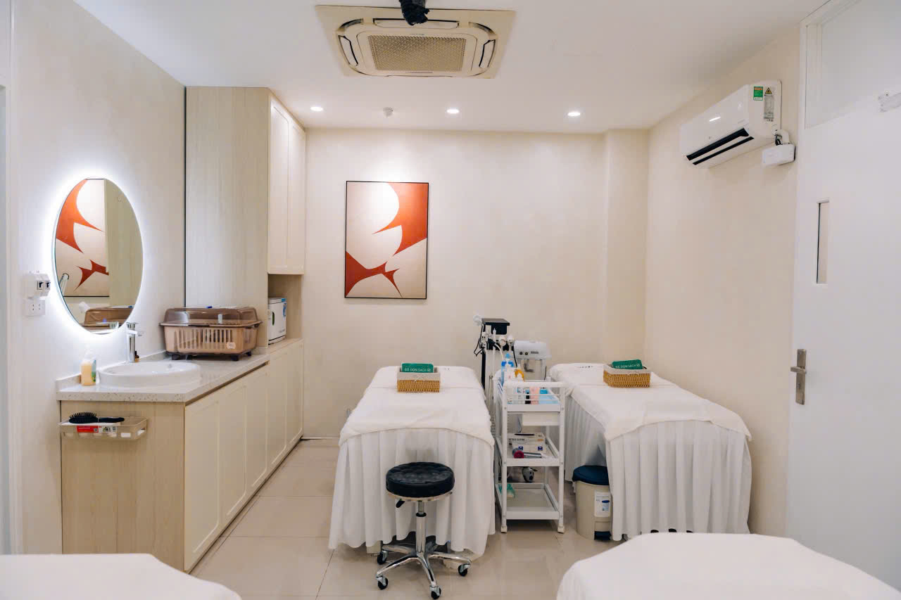 SANG NHƯỢNG SPA ĐANG HOẠT ĐỘNG – VÀO KINH DOANH NGAY TẠI KHƯƠNG MAI, HÀ NỘI