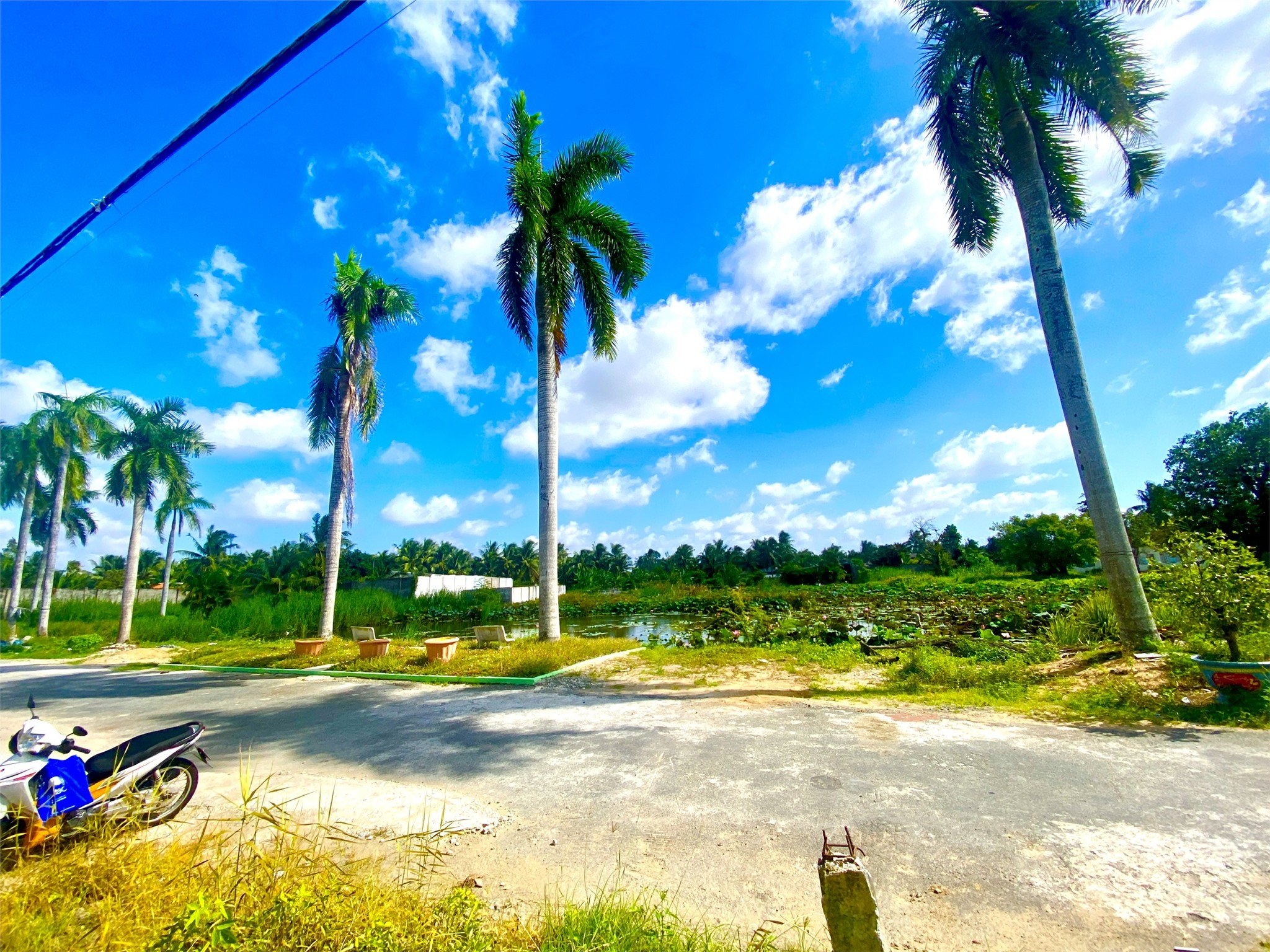 VỊ TRÍ ĐẸP - GIÁ TỐT - CHÍNH CHỦ CẦN BÁN ĐẤT THỔ CƯ KDC Hoàng Hảo, phường Thanh Đức, Vĩnh Long.