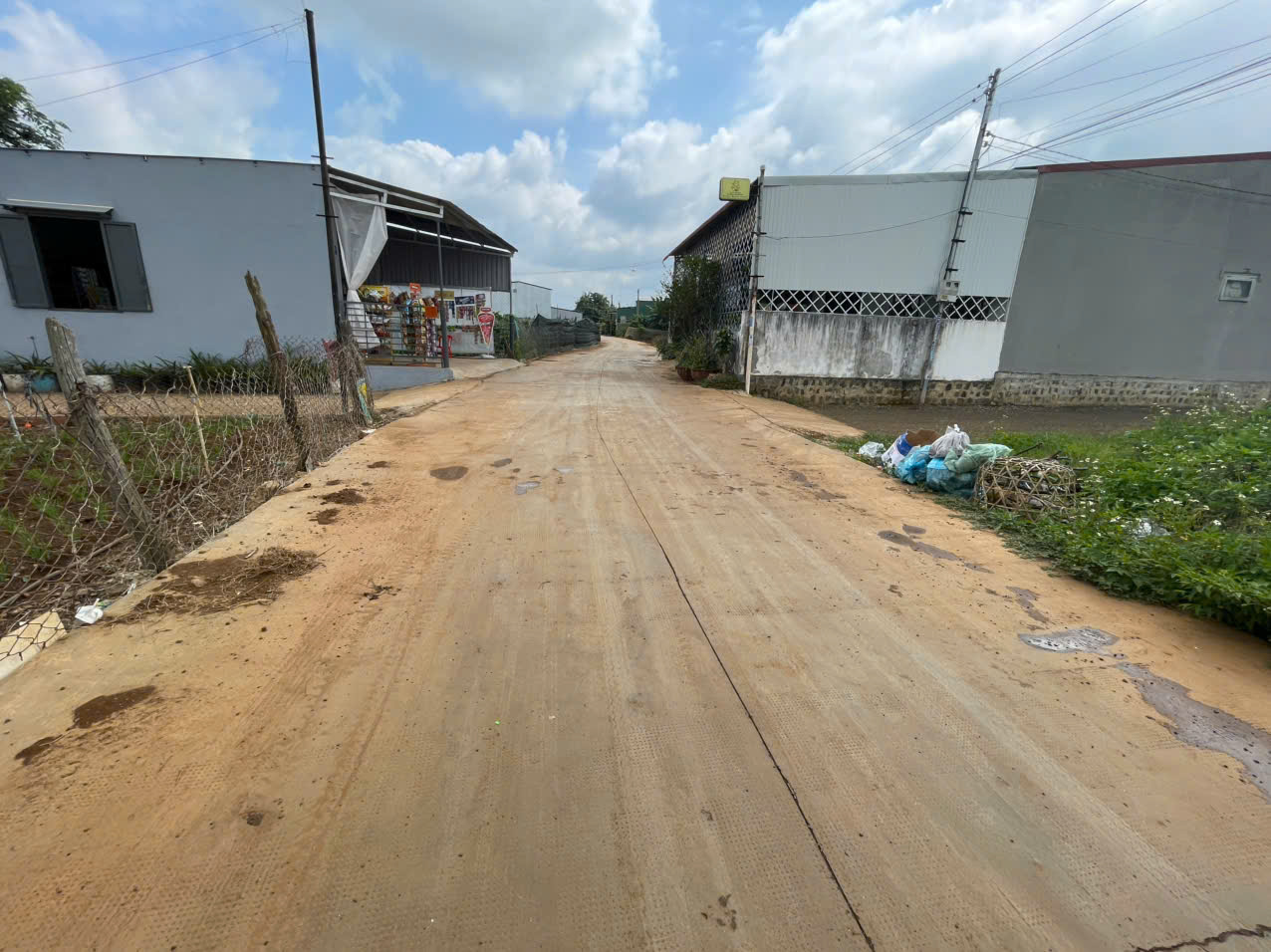 Bán164m2 đất gần hồ Nam Sơn Liên Nghĩa Đức Trọng Lâm Đồng Giá 2 tỷ 350 triệu.-3
