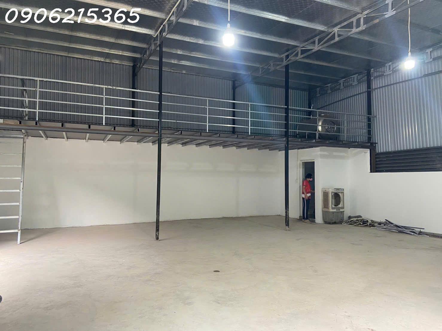 CHO THUÊ KHO 150m2, ĐẠI MỖ – NAM TỪ LIÊM  XE TẢI 3,5 TẤN VÀO TẬN CỬA, chỉ 11tr/th, 0906215365