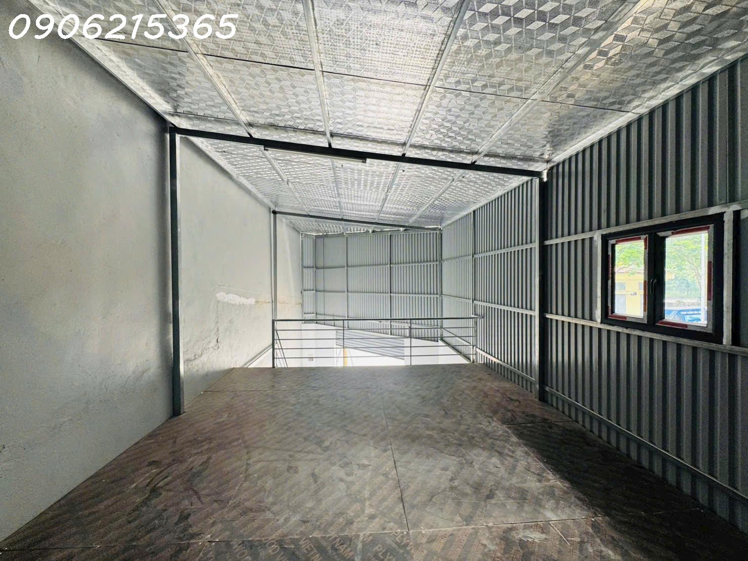 Cho thuê cửa hàng kinh doanh, dt 50m2, ô góc Kiến Hưng – Hà Đông  MT 15m  Đường container  Chỉ 10 triệu/tháng, lh 0906215365