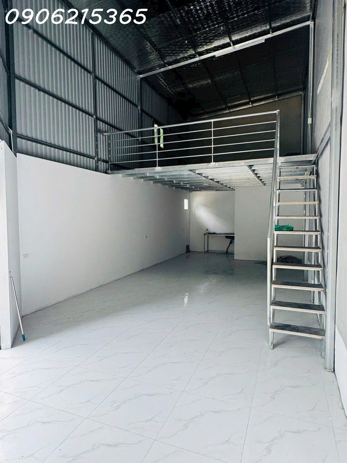 Cho thuê cửa hàng kinh doanh, dt 50m2, ô góc Kiến Hưng – Hà Đông  MT 15m  Đường container  Chỉ 10 triệu/tháng, lh 0906215365-4