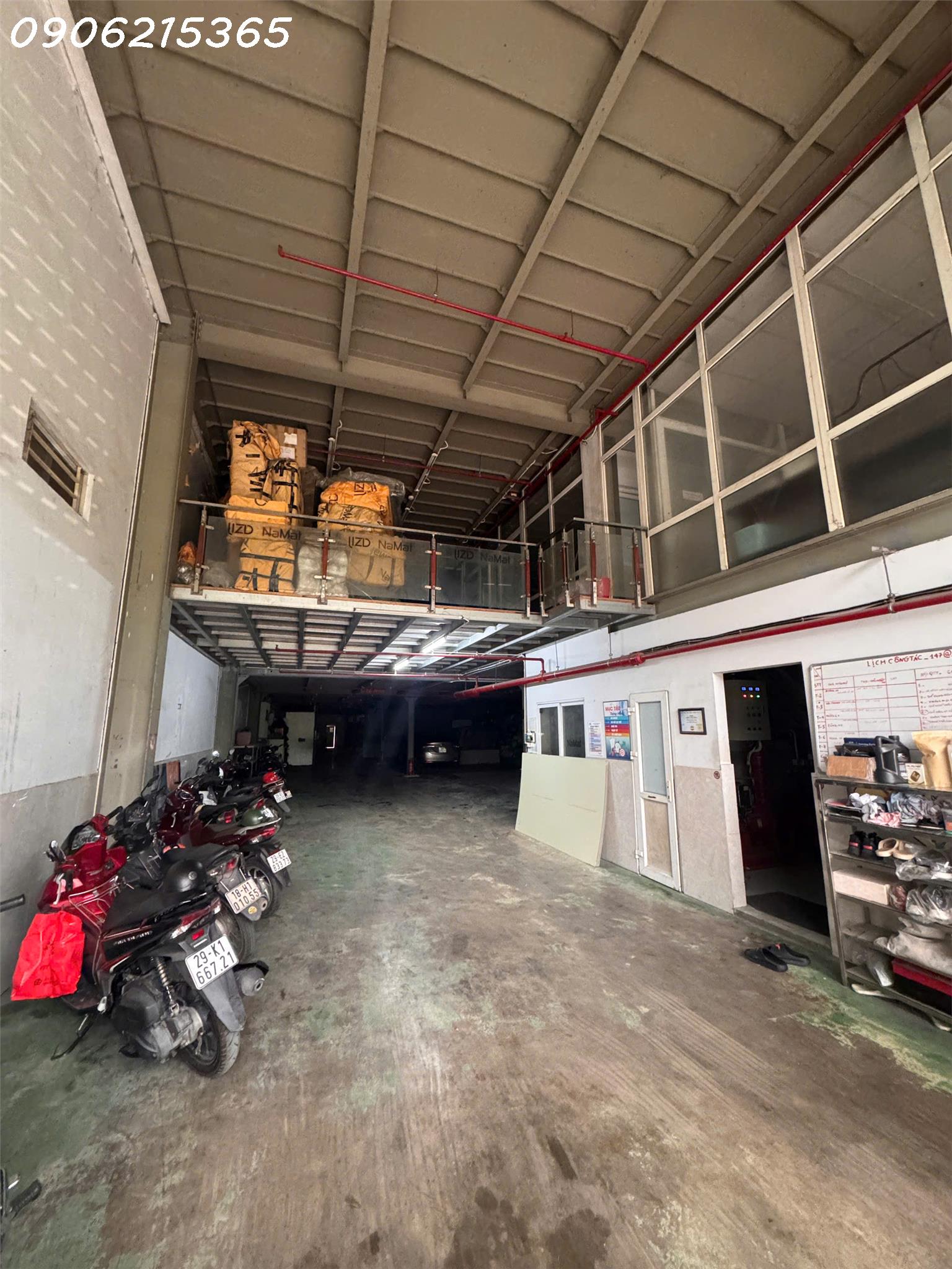 Cho thuê kho 4 tầng Bát Khối – Long Biên  2.000m² sàn  Có thang hàng & PCCC tự động  165 triệu/tháng, LH 0906215365-4
