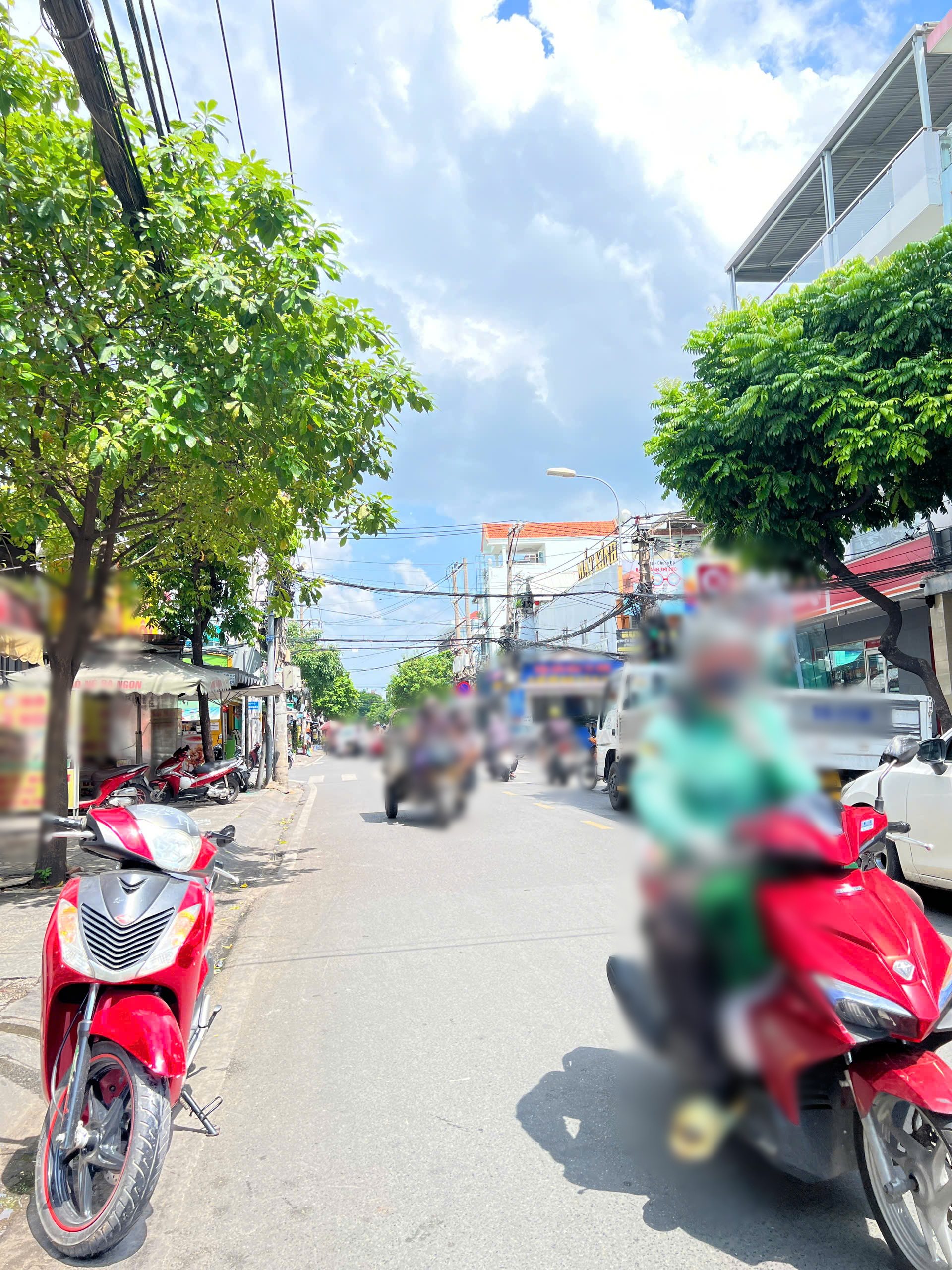 Nhà mới 4 tầng mặt tiền Âu Dương Lân P. Chánh Hưng. Giá 22 tỷ-3