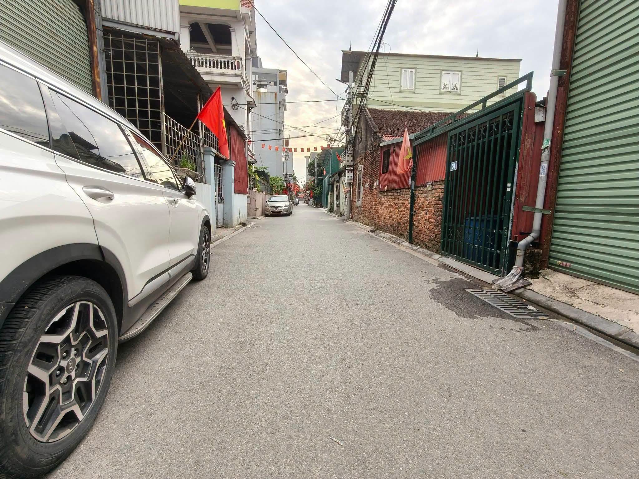 Ngay bìa làng, 106m2, mt8m, 13.x tỷ, Vĩnh Ngọc, Đông Anh, 2 ô tô.
+ Vị trí miễn bàn, đẹp ko tỳ vết.