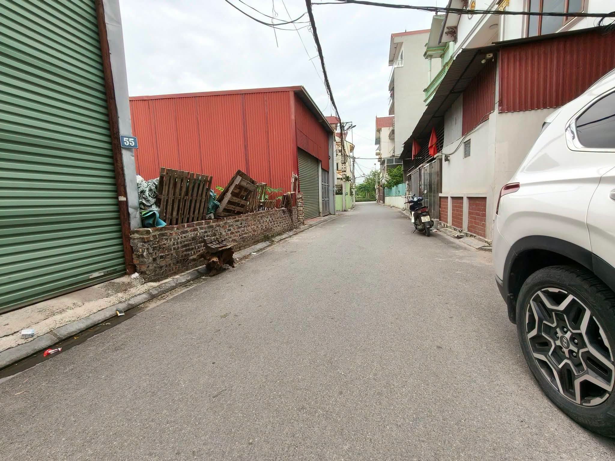 Ngay bìa làng, 106m2, mt8m, 13.x tỷ, Vĩnh Ngọc, Đông Anh, 2 ô tô.
+ Vị trí miễn bàn, đẹp ko tỳ vết.-4