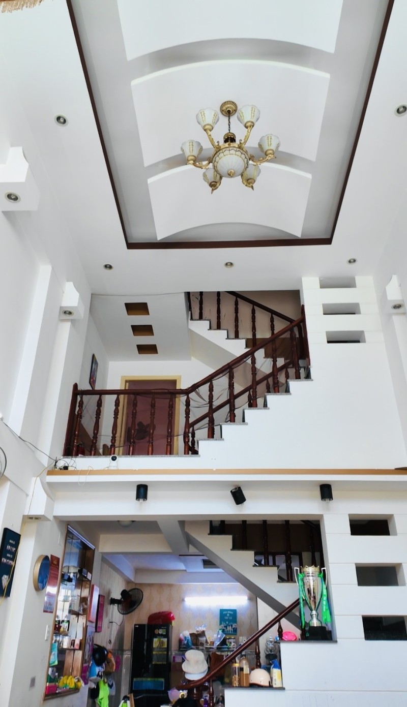 Bán nhà đường số 49, Hiệp Bình Chánh, Thủ Đức, TP HCM. DT 56m2, 3 tầng, giá  chỉ 6.85  tỷ, sổ hồng riêng.