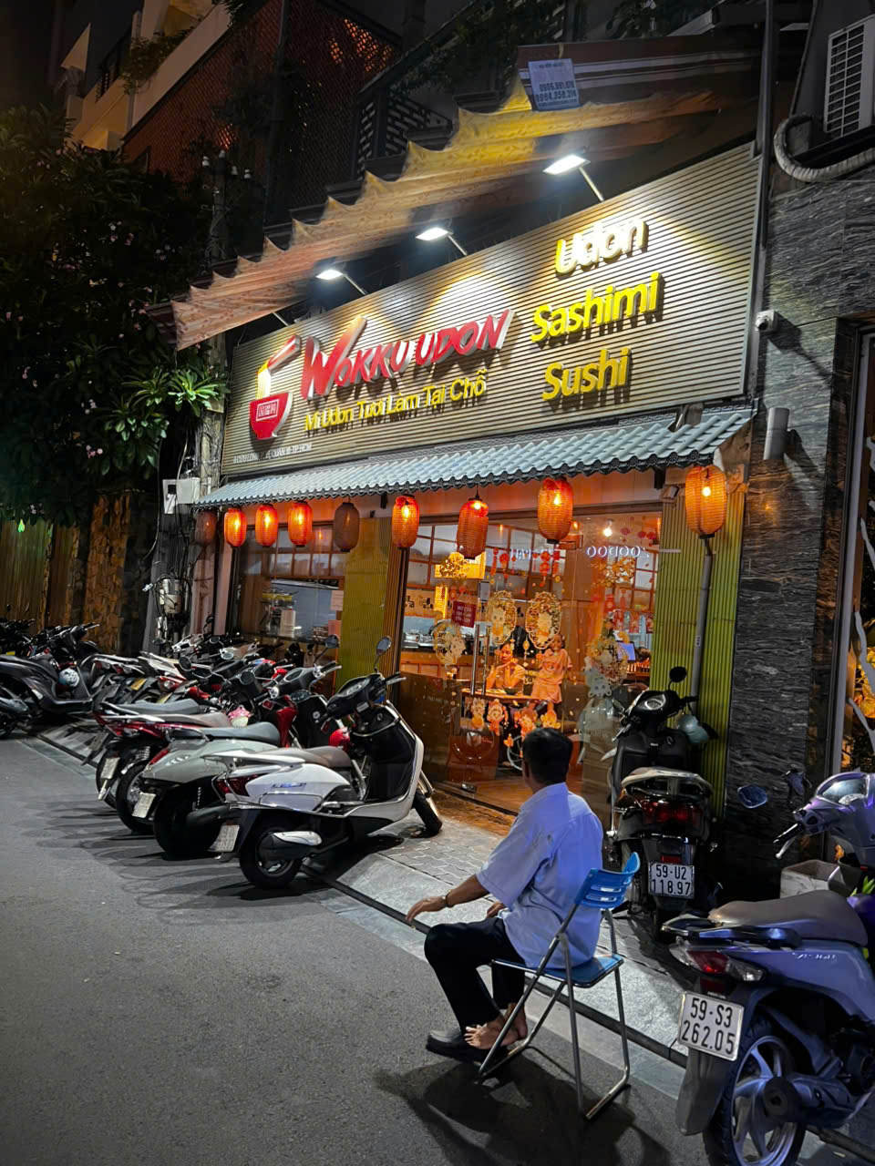 SANG NHƯỢNG NHÀ HÀNG NHẬT – Địa chỉ: Số 6 đường Cửu Long, Quận 10, TP.HCM Giao thông thuận tiện, khu vực an ninh tốt