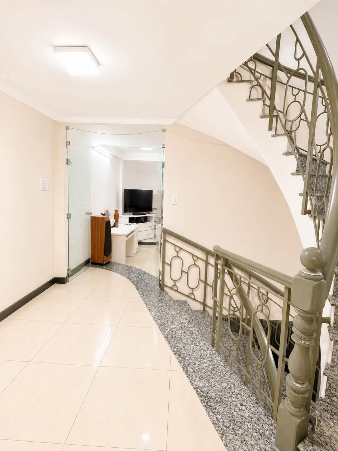 BÁN NHÀ GÒ DẦU TÂN PHÚ - HẺM XE HƠI 5 TẦNG BTCT - 90M² NGANG 5M - 5PN-3