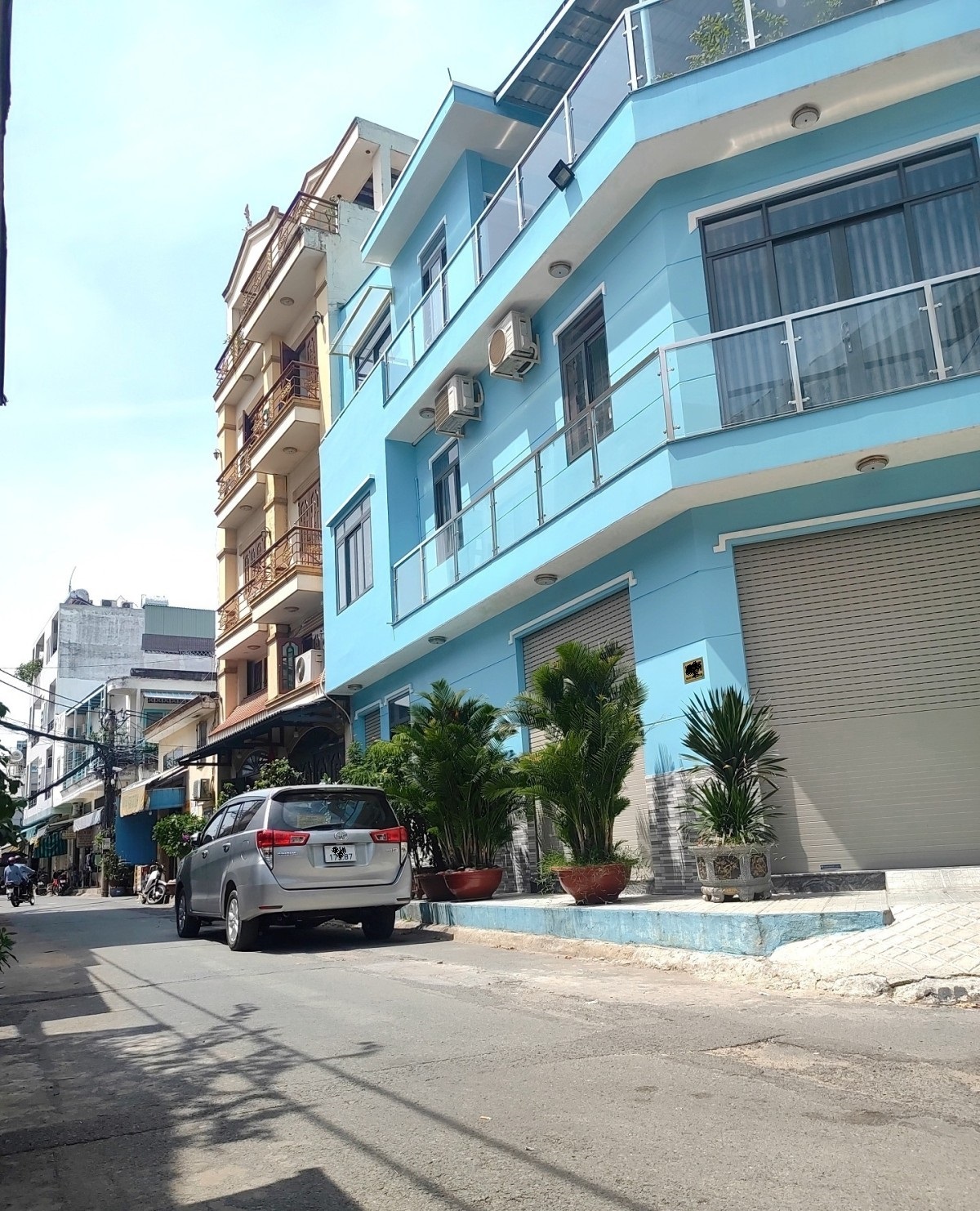 Căn hộ 15 phòng Homestay hẻm 8m Trường Chinh ngang 7m 5L 105m2 TN 105tr gần Metro 21.5 tỷ
