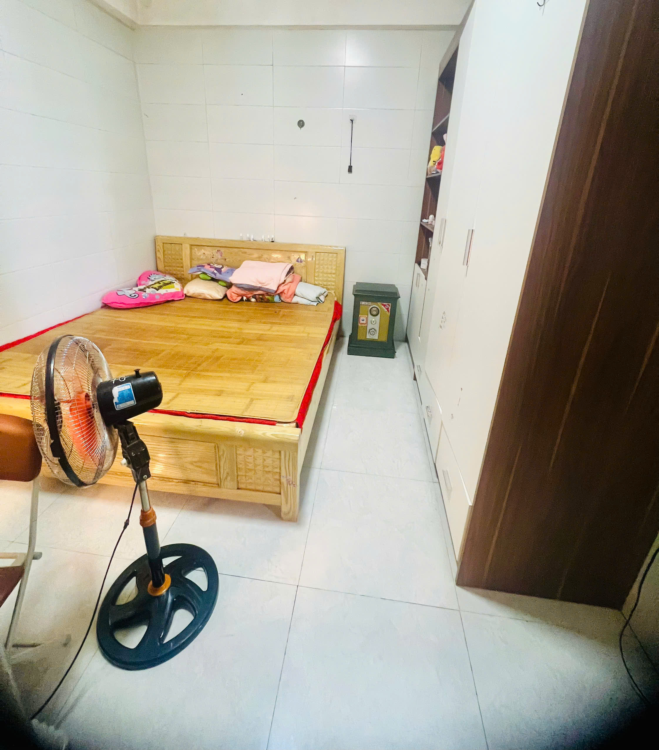 CHÍNH CHỦ CẦN BÁN CĂN HỘ CHUNG CƯ CỬA TIỀN – TÒA A- TẦNG 8-4