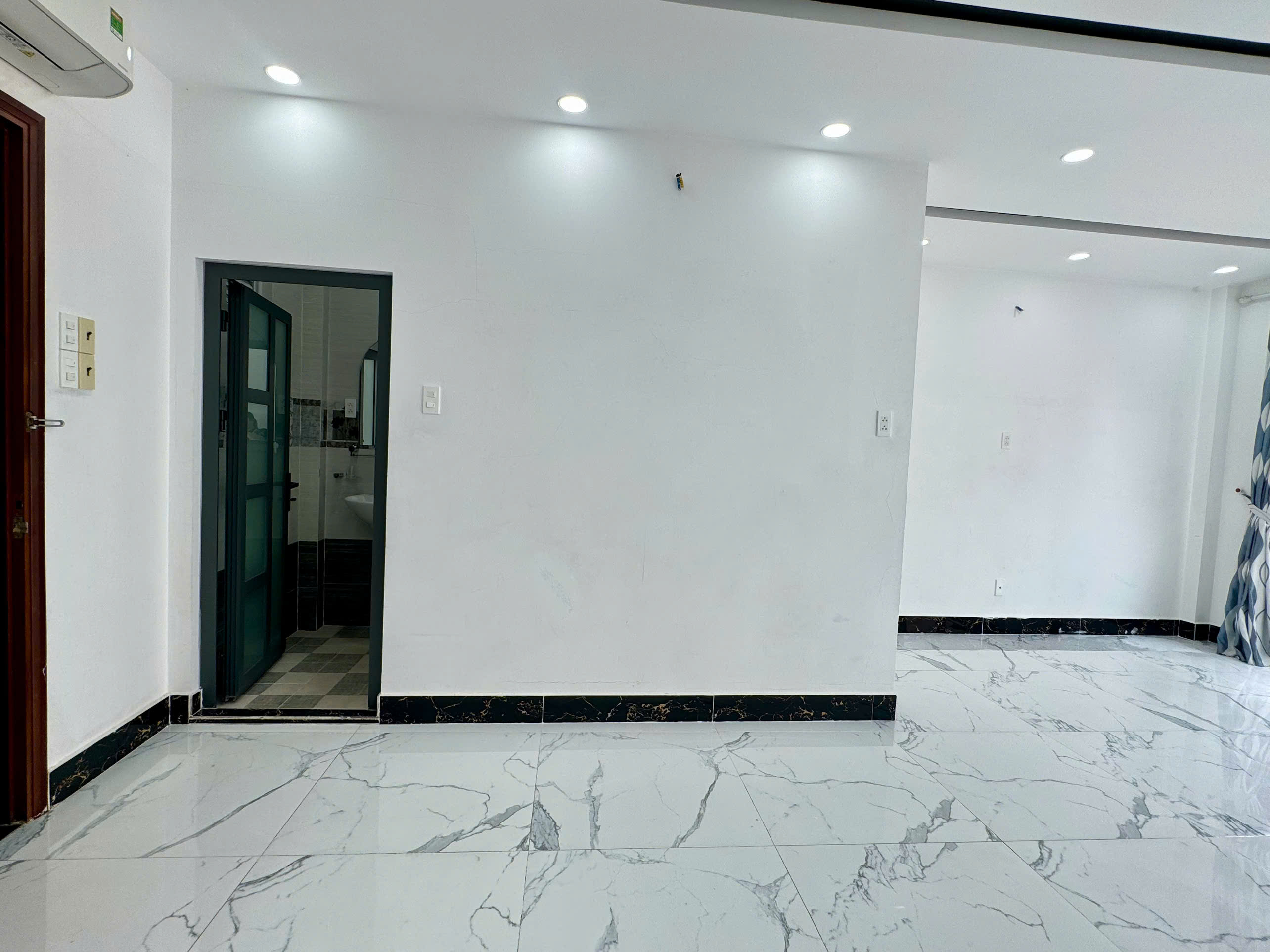 🚀 HIẾM CÓ Q1! HẺM 212A NGUYỄN TRÃI – HẦM 6 TẦNG SỔ HỒNG CHÍNH CHỦ - 16.5 TỶ.