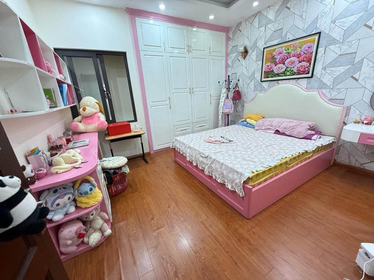 Bán nhà Hương Viên, 45m2, 7 tầng thang máy, mặt tiền gần 4m, 19.8 tỉ, ngõ rộng, kinh doanh