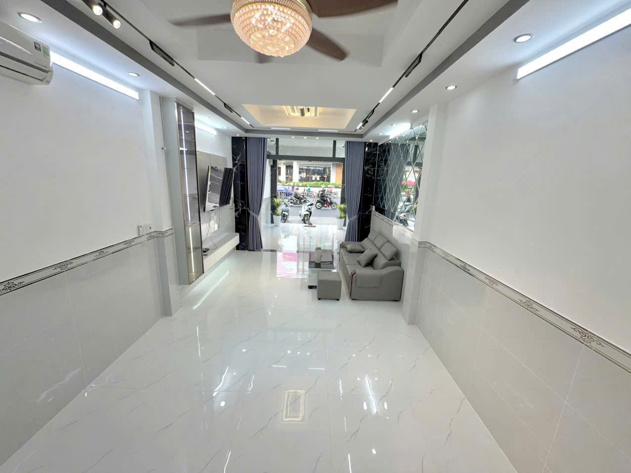 GIẢM 1 TỶ - MẶT TIỀN KHU VIP SIÊU ĐẸP - Nguyễn Oanh & Phan Văn Trị - Khu kinh doanh đông đúc