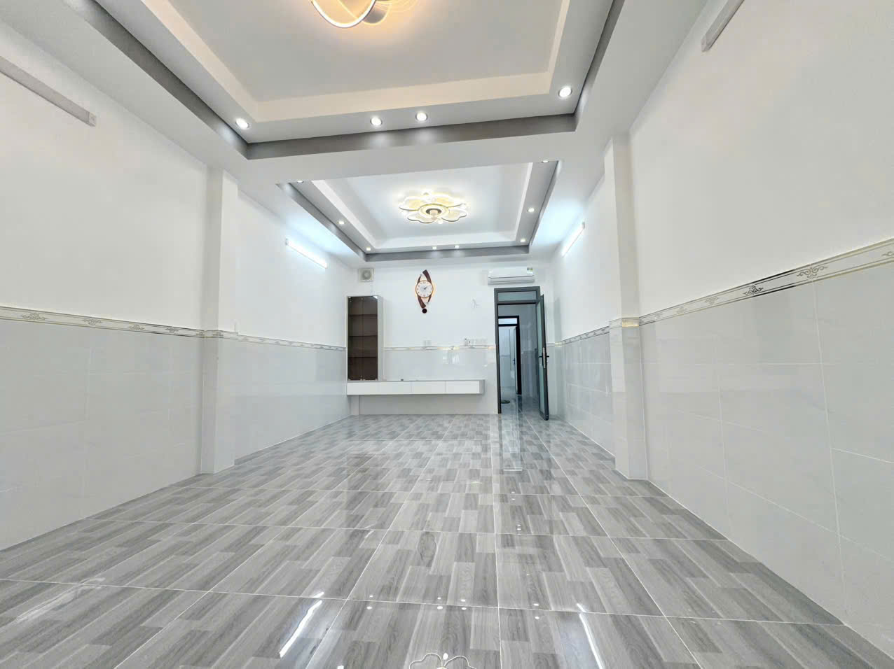 GIẢM 1 TỶ - MẶT TIỀN KHU VIP SIÊU ĐẸP - Nguyễn Oanh & Phan Văn Trị - Khu kinh doanh đông đúc-4